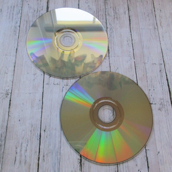 Doctor Who: The Weeping Angels 2 DVD Set Matt Smith David Tennant - Picture 5 of 5